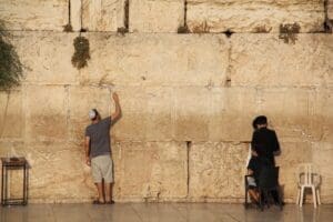 אילו זכויות מאבדים אם לא עושים עלייה לישראל?